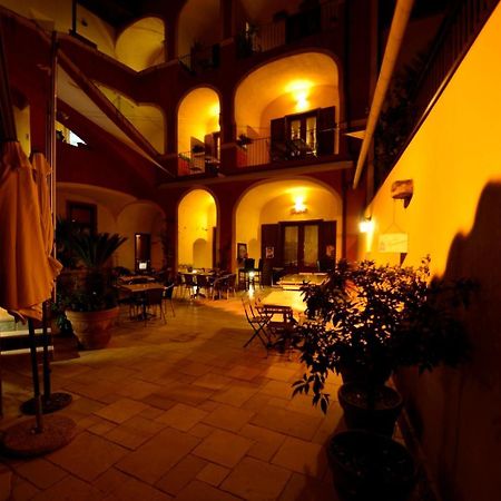 Manouche Osteria B&B Caserta Ngoại thất bức ảnh