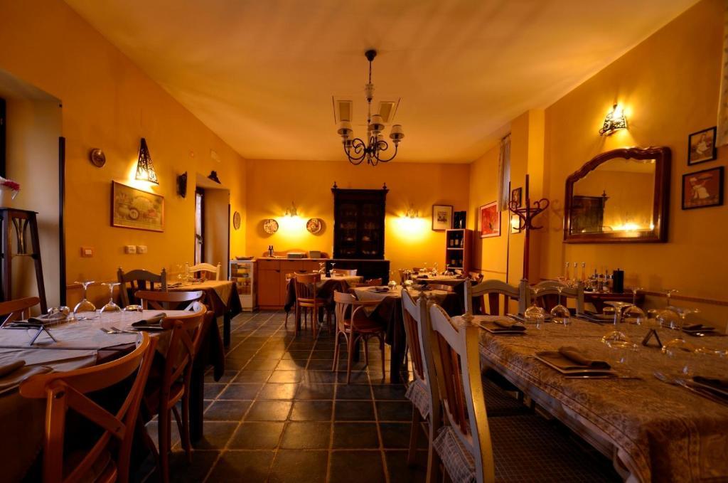 Manouche Osteria B&B Caserta Ngoại thất bức ảnh